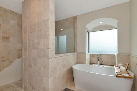 House in Sarasota, Florida 4 bedrooms, 365.38 sq.m. № 1663063 - photo 26