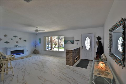 House in Summerfield, Florida 3 bedrooms, 253.81 sq.m. № 2103328 - photo 11