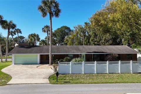 House in Summerfield, Florida 3 bedrooms, 253.81 sq.m. № 2103328 - photo 4