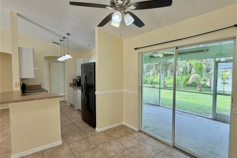 House in North Port, Florida 3 bedrooms, 113.9 sq.m. № 2394430 - photo 7