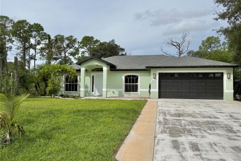 House in North Port, Florida 3 bedrooms, 113.9 sq.m. № 2394430 - photo 4
