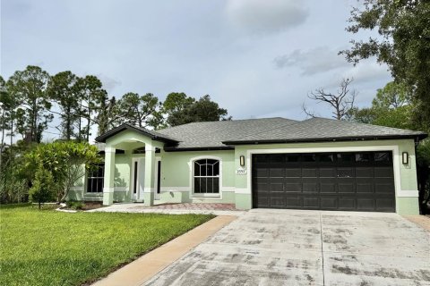 House in North Port, Florida 3 bedrooms, 113.9 sq.m. № 2394430 - photo 21