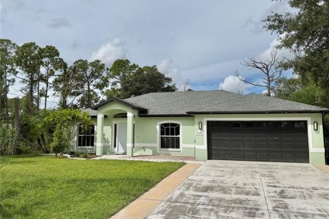 House in North Port, Florida 3 bedrooms, 113.9 sq.m. № 2394430 - photo 20
