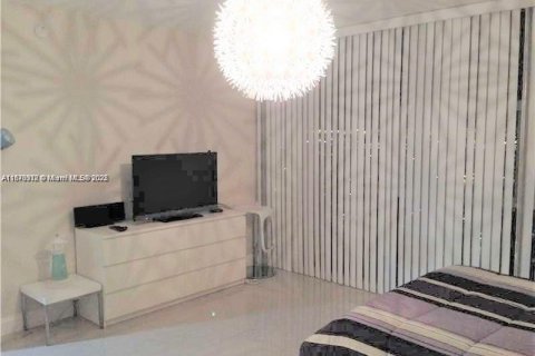 Condominio en venta en Hallandale Beach, Florida, 1 dormitorio, 80.92 m2 № 1408337 - foto 13