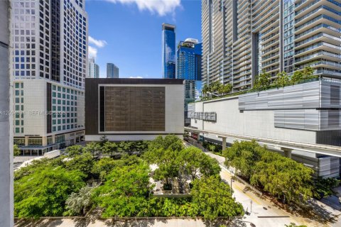 Купить кондоминиум в Майами, Флорида 2 спальни, 100.89м2, № 2068299 - фото 23