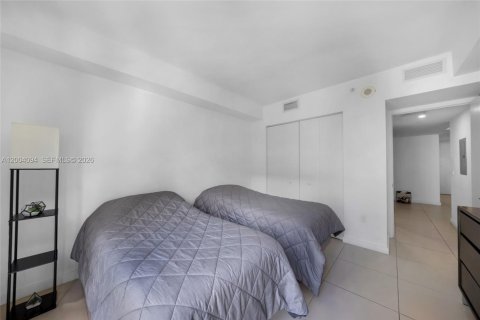 Купить кондоминиум в Майами, Флорида 2 спальни, 100.89м2, № 2068299 - фото 14