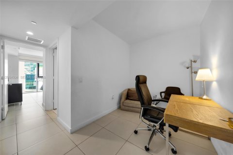 Купить кондоминиум в Майами, Флорида 2 спальни, 100.89м2, № 2068299 - фото 10