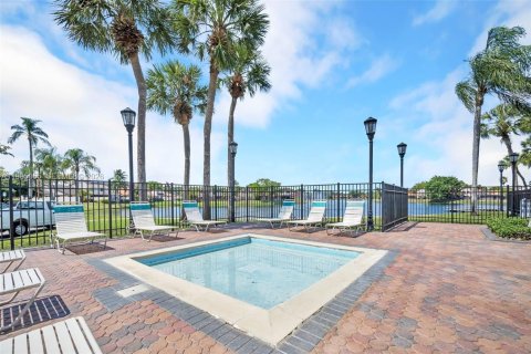 Снять в аренду виллу или дом в Хайалиа, Флорида 4 спальни, 112.5м2, № 2050909 - фото 18