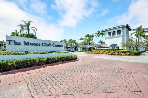 Снять в аренду виллу или дом в Хайалиа, Флорида 4 спальни, 112.5м2, № 2050909 - фото 16