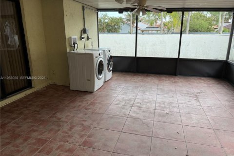 Снять в аренду виллу или дом в Хайалиа, Флорида 4 спальни, 112.5м2, № 2050909 - фото 12