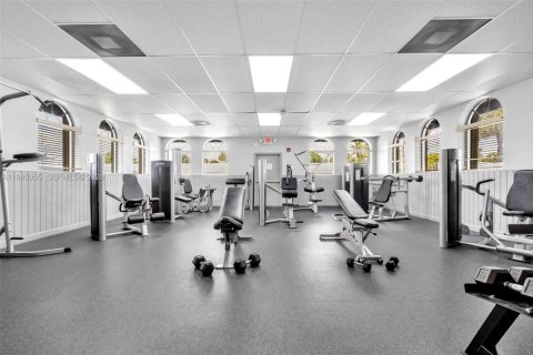 Снять в аренду виллу или дом в Хайалиа, Флорида 4 спальни, 112.5м2, № 2050909 - фото 24