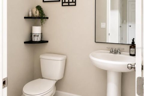 Купить таунхаус в Кэсселберри, Флорида 8 комнат, 150.13м2, № 2149488 - фото 10