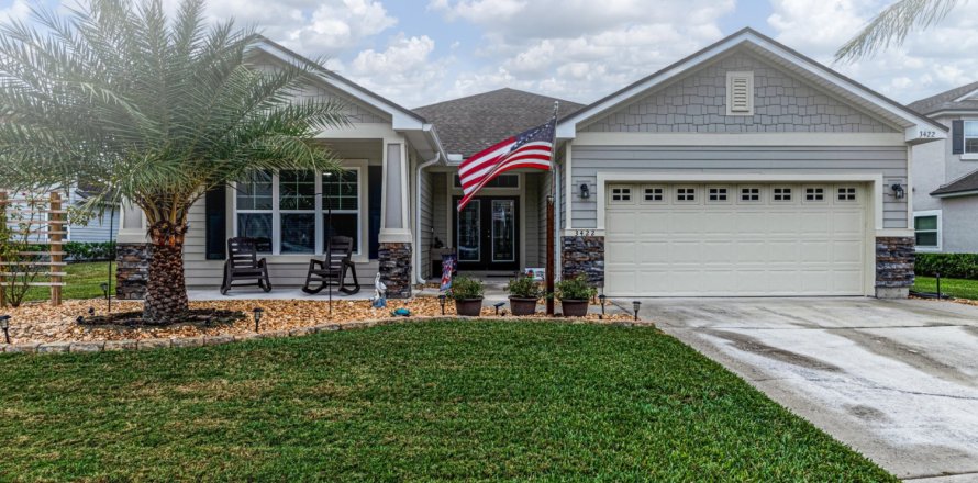House in Green Cove Springs, Florida 3 bedrooms, 190.26 sq.m. № 845573