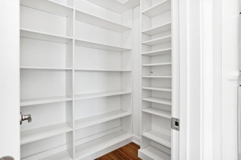 Adosado en venta en Saint Petersburg, Florida, 3 dormitorios, 239.13 m2 № 1115310 - foto 8