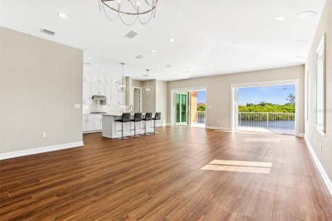 Adosado en venta en Saint Petersburg, Florida, 3 dormitorios, 239.13 m2 № 1115310 - foto 4