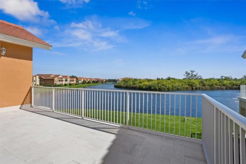 Adosado en venta en Saint Petersburg, Florida, 3 dormitorios, 239.13 m2 № 1115310 - foto 17