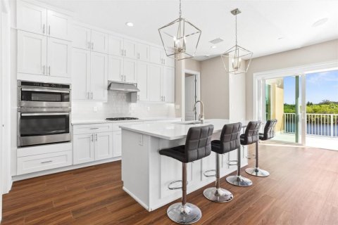Adosado en venta en Saint Petersburg, Florida, 3 dormitorios, 239.13 m2 № 1115310 - foto 9