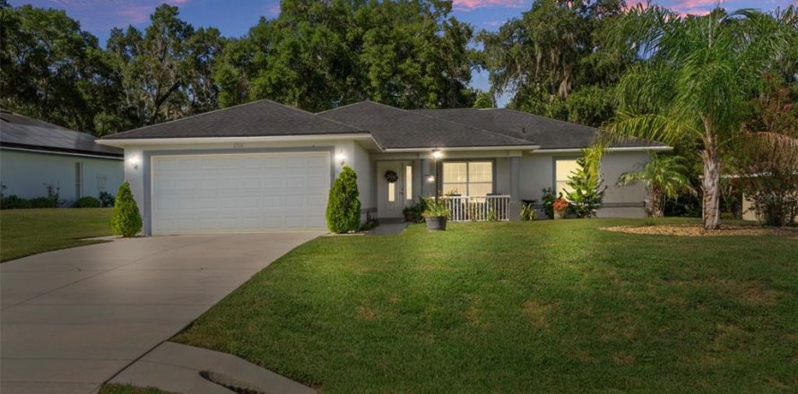 House in Hernando, Florida 3 bedrooms, 159.14 sq.m. № 1907050