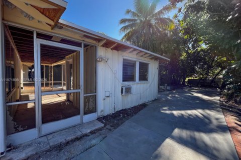 Casa en venta en Stuart, Florida, 1 dormitorio, 111.85 m2 № 2033026 - foto 3