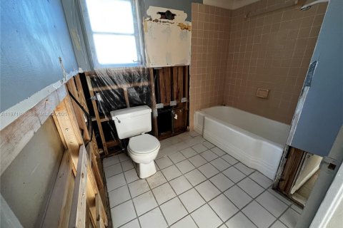 Casa en venta en Stuart, Florida, 1 dormitorio, 111.85 m2 № 2033026 - foto 19