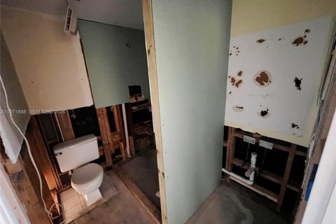 Casa en venta en Stuart, Florida, 1 dormitorio, 111.85 m2 № 2033026 - foto 21