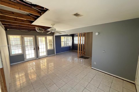 Casa en venta en Stuart, Florida, 1 dormitorio, 111.85 m2 № 2033026 - foto 14