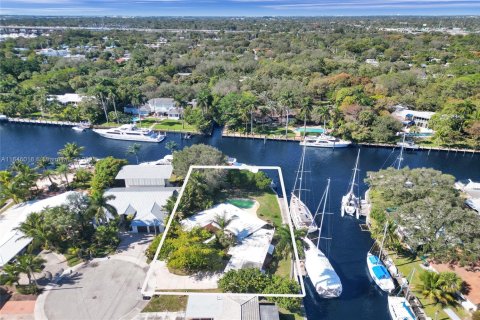 House in Fort Lauderdale, Florida 3 bedrooms, 171.59 sq.m. № 1841163 - photo 3