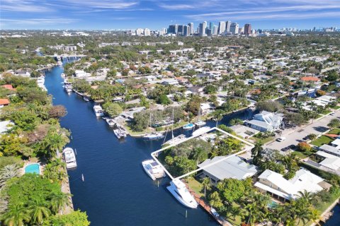 House in Fort Lauderdale, Florida 3 bedrooms, 171.59 sq.m. № 1841163 - photo 12