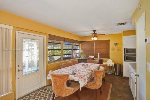 House in Fort Lauderdale, Florida 3 bedrooms, 171.59 sq.m. № 1841163 - photo 17