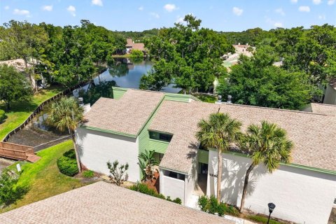 Condominio en Tampa, Florida, 2 dormitorios  № 2111655