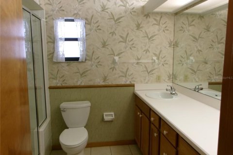 House in Mount Plymouth, Florida 3 bedrooms, 198.81 sq.m. № 1617851 - photo 25