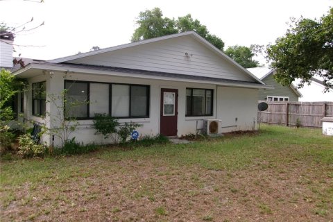House in Mount Plymouth, Florida 3 bedrooms, 198.81 sq.m. № 1617851 - photo 7