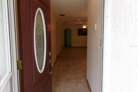 House in Mount Plymouth, Florida 3 bedrooms, 198.81 sq.m. № 1617851 - photo 9