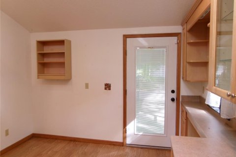 House in Mount Plymouth, Florida 3 bedrooms, 198.81 sq.m. № 1617851 - photo 17