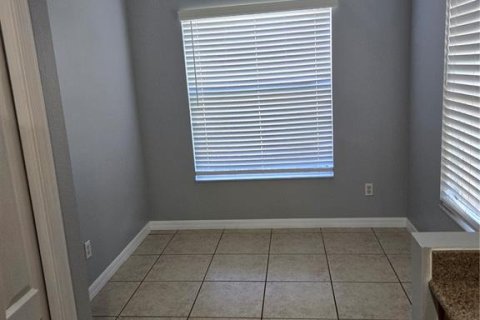 Adosado en alquiler en Tampa, Florida, 3 dormitorios, 155.15 m2 № 1824393 - foto 5
