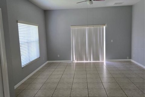 Adosado en alquiler en Tampa, Florida, 3 dormitorios, 155.15 m2 № 1824393 - foto 9