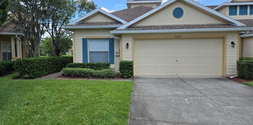 Townhouse in Tampa, Florida 3 bedrooms, 155.15 sq.m. № 1824393