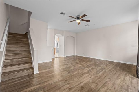 Townhouse in Tampa, Florida 3 bedrooms, 159.23 sq.m. № 1886954 - photo 16