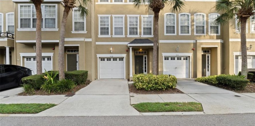 Townhouse in Tampa, Florida 3 bedrooms, 159.23 sq.m. № 1886954