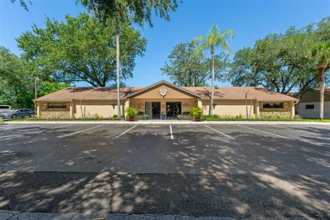 Commercial property in Orlando, Florida 142.88 sq.m. № 2208563