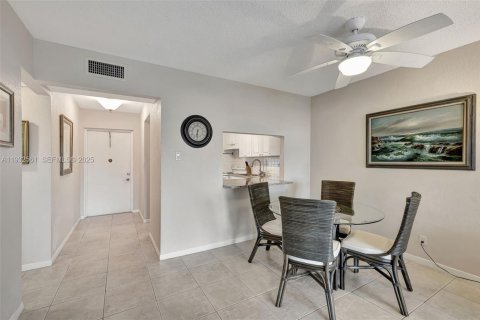 Copropriété à vendre à Margate, Floride: 2 chambres, 86.4 m2 № 2034971 - photo 10