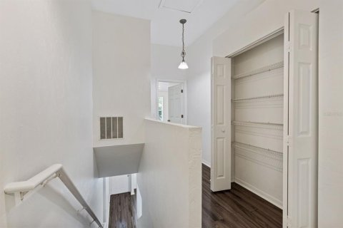 Townhouse in Gainesville, Florida 2 bedrooms, 103.49 sq.m. № 2167024 - photo 11