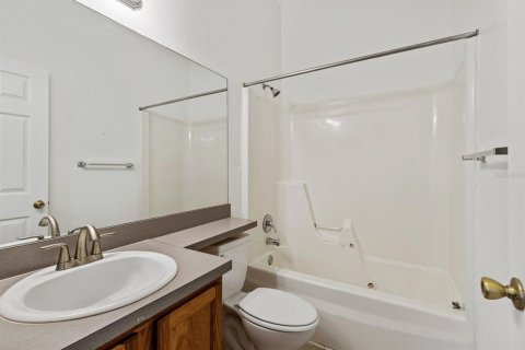 Townhouse in Gainesville, Florida 2 bedrooms, 103.49 sq.m. № 2167024 - photo 16