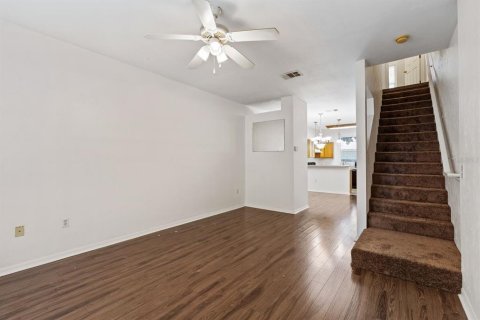 Townhouse in Gainesville, Florida 2 bedrooms, 103.49 sq.m. № 2167024 - photo 7
