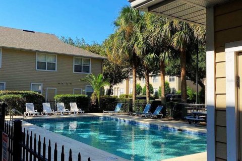 Townhouse in Gainesville, Florida 2 bedrooms, 103.49 sq.m. № 2167024 - photo 18