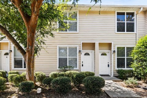 Townhouse in Gainesville, Florida 2 bedrooms, 103.49 sq.m. № 2167024