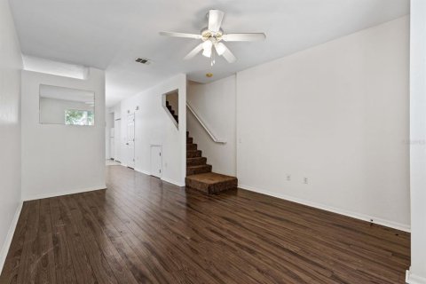 Townhouse in Gainesville, Florida 2 bedrooms, 103.49 sq.m. № 2167024 - photo 8