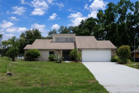 Casa en Kissimmee, Florida 3 dormitorios, 181.25 m2 № 2266699