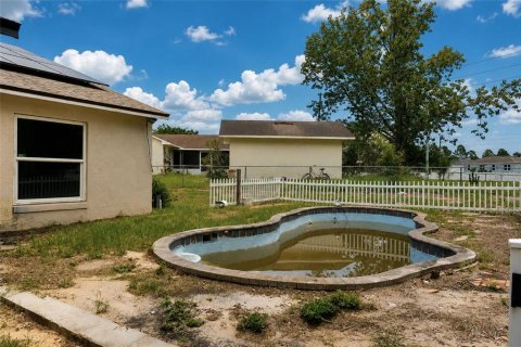 Villa ou maison à vendre à Kissimmee, Floride: 3 chambres, 181.25 m2 № 2266699 - photo 12