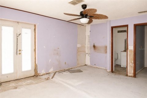 Villa ou maison à vendre à Kissimmee, Floride: 3 chambres, 181.25 m2 № 2266699 - photo 9
